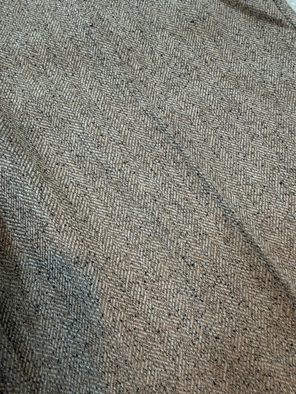 Express Editor Textured Herringbone Mid Rise Wide Leg Pant - Picture 5 of 9